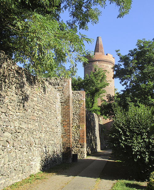 An der Stadtmauer in Bernau 